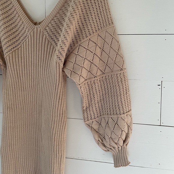 NWT Crochet Beige V Neck Sweater Dress Size XL - Picture 5 of 9